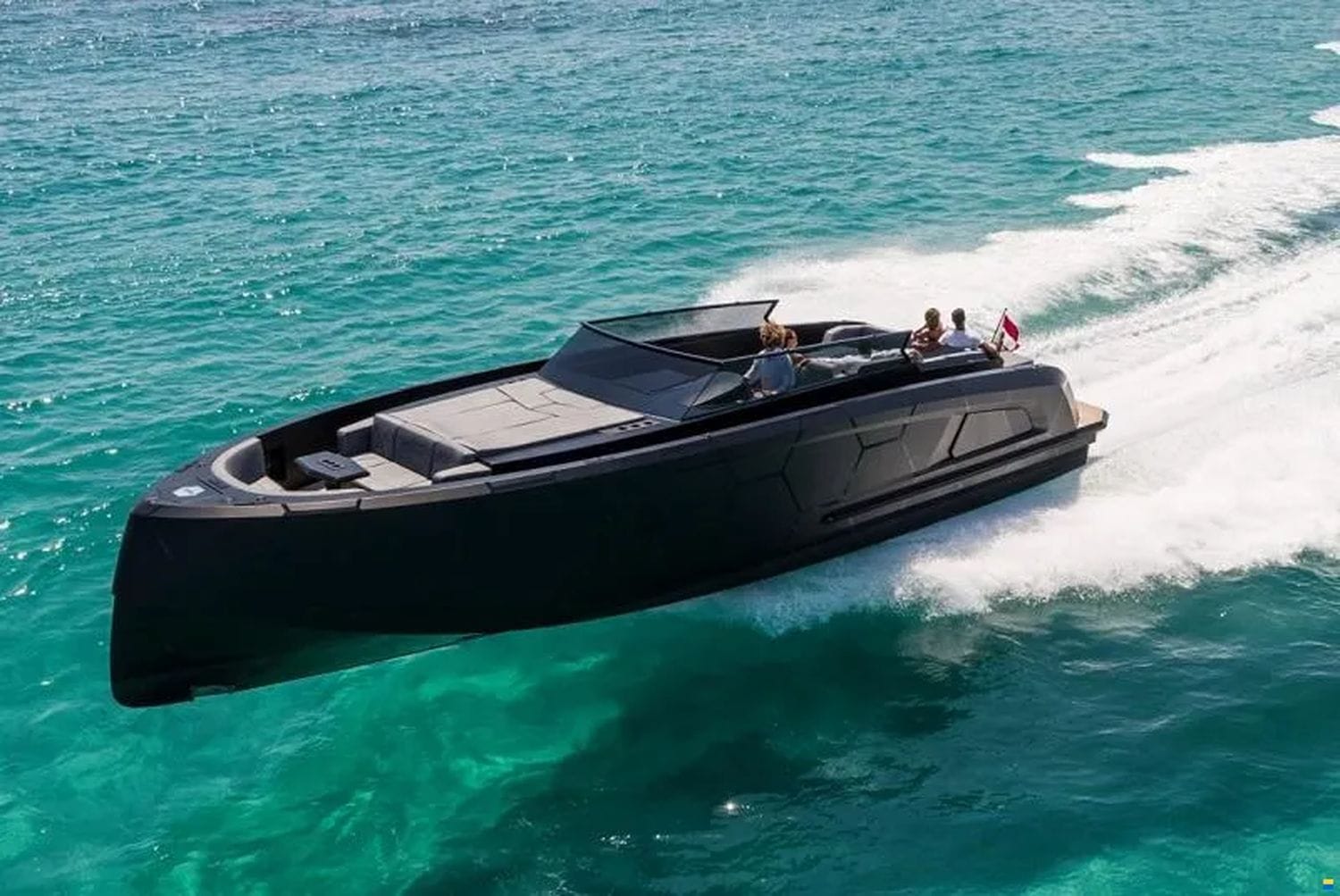 Demy de Zeeuw zoekt een koper voor zijn kostbare 'Balr'-speedboat ...