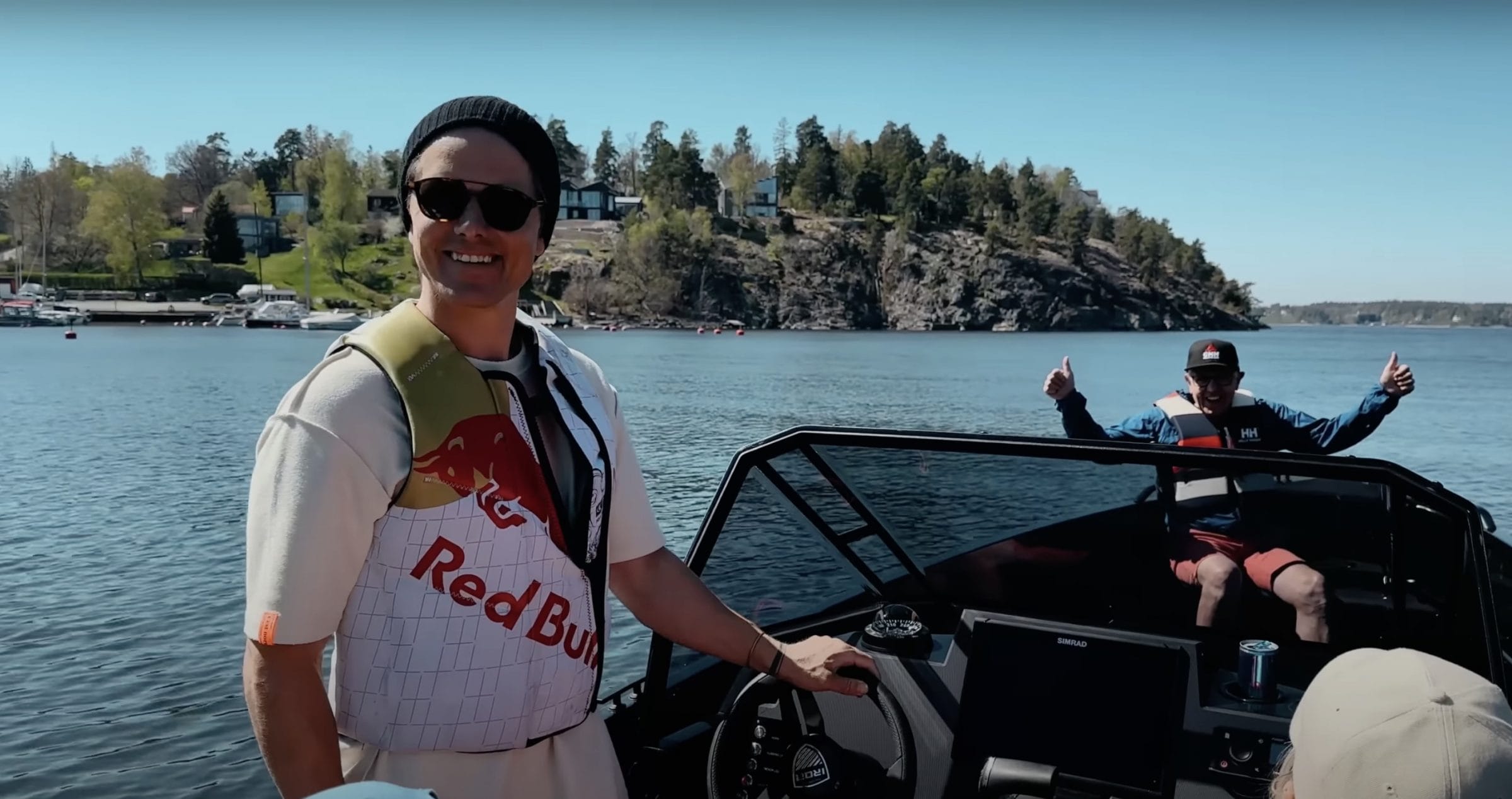 Jon Olsson heeft een 300 pk-sterke motorboot aan zijn vloot toegevoegd ...