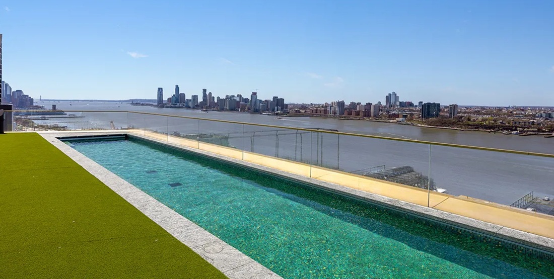 Het uitzicht vanuit het penthouse in New York City
