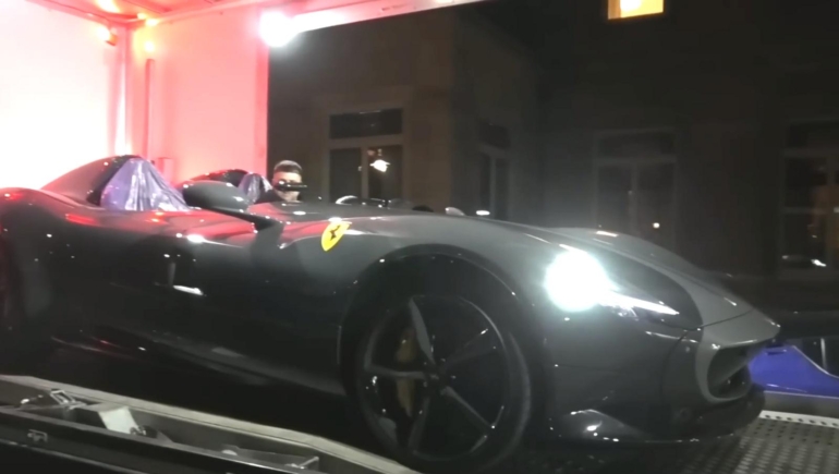 Eén van de supercars van de miljardair