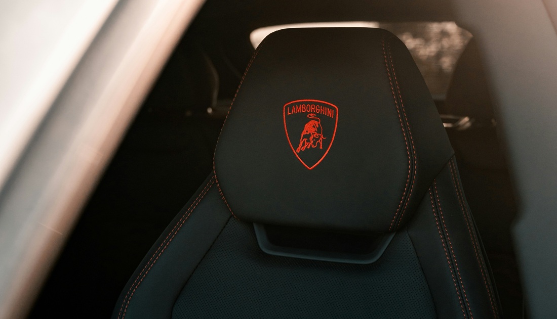 De stoel van de Lamborghini Urus