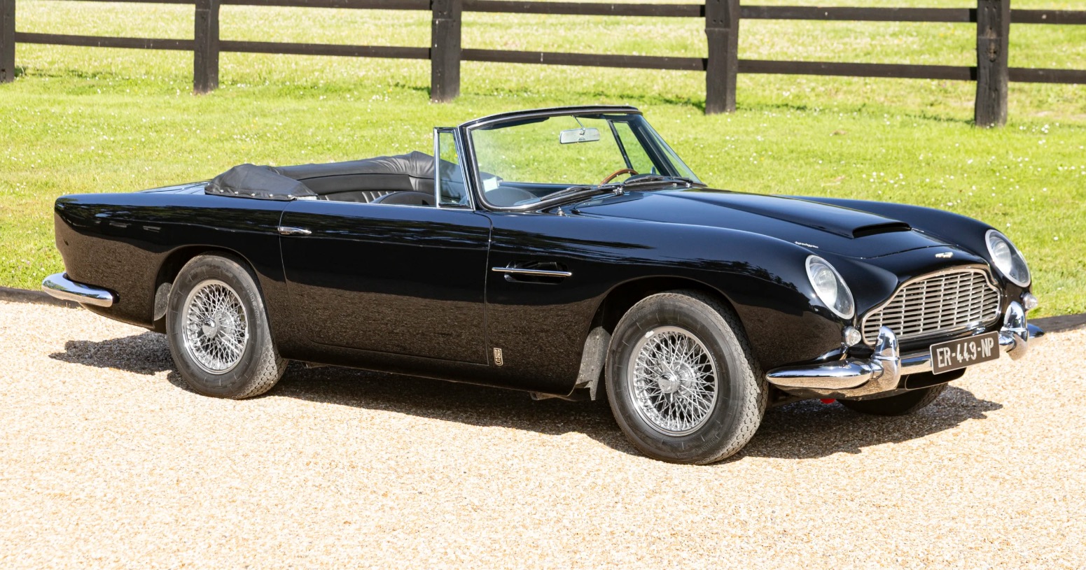 De Aston Martin DB5 Convertible van de voormalig Cartier-CEO